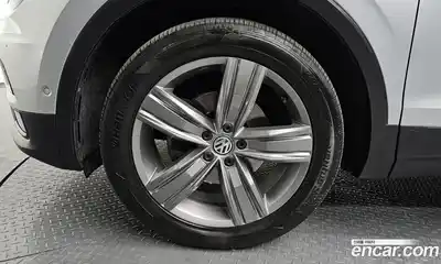 Volkswagen Tiguan 2018 2.0 гидро в Москве № 1139049, миниатюра 5