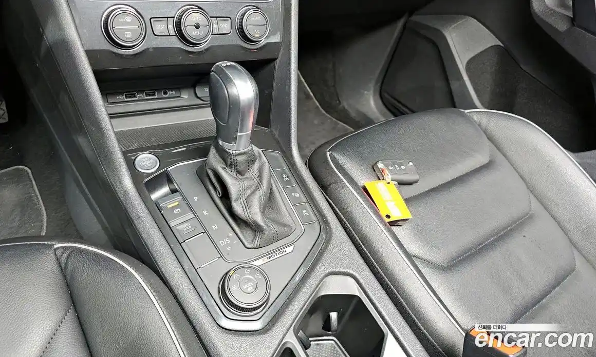 Volkswagen Tiguan 2018 2.0 гидро в Москве № 1139049, фото 9