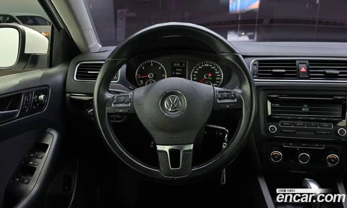 Volkswagen Jetta 2014 1.6 гидро в Москве № 1139111, фото 13
