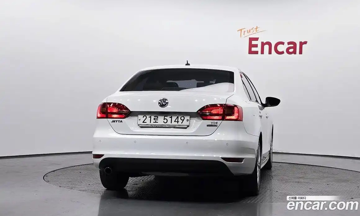 Volkswagen Jetta 2014 1.6 гидро в Москве № 1139111, фото 4