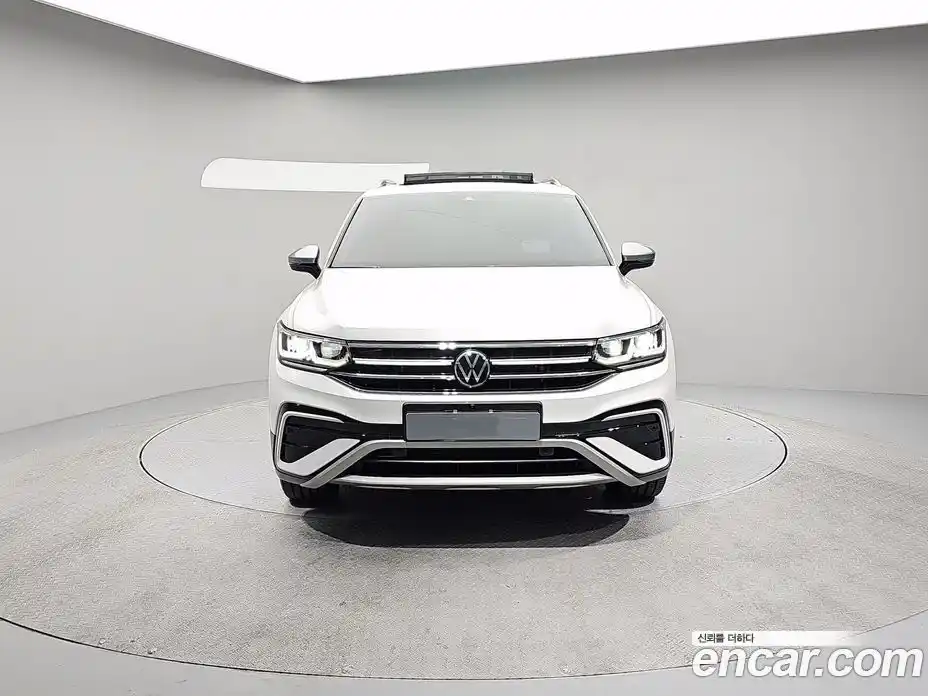 Volkswagen Tiguan 2022 2.0 гидро в Москве № 1139153, фото 3
