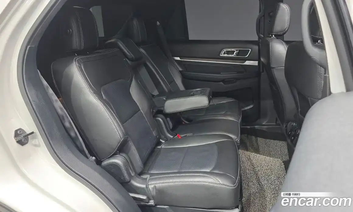 Ford Explorer 2018 2.3 гидро в Москве № 1139464, фото 12