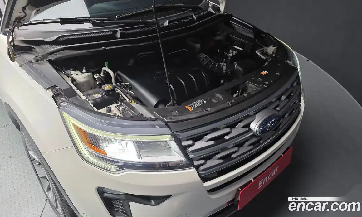 Ford Explorer 2018 2.3 гидро в Москве № 1139464, фото 6