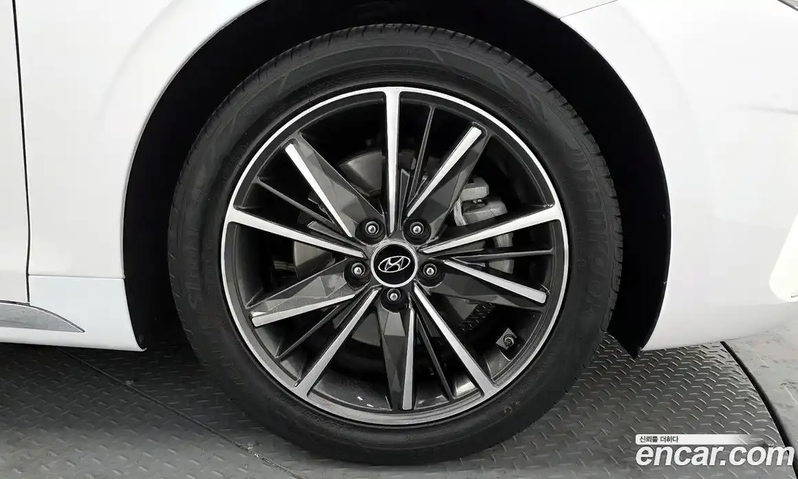 Hyundai Grandeur 2022 2.5 Автомат в Москве № 1141460, фото 5