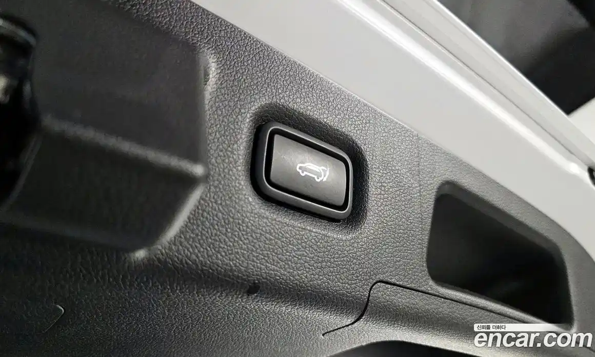 Hyundai Santa Fe 2023 2.5 гидро в Москве № 1141734, фото 19