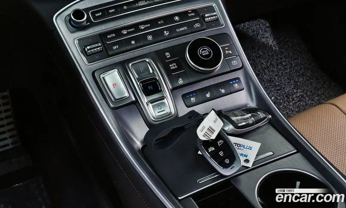 Hyundai Santa Fe 2023 2.5 гидро в Москве № 1141734, фото 8