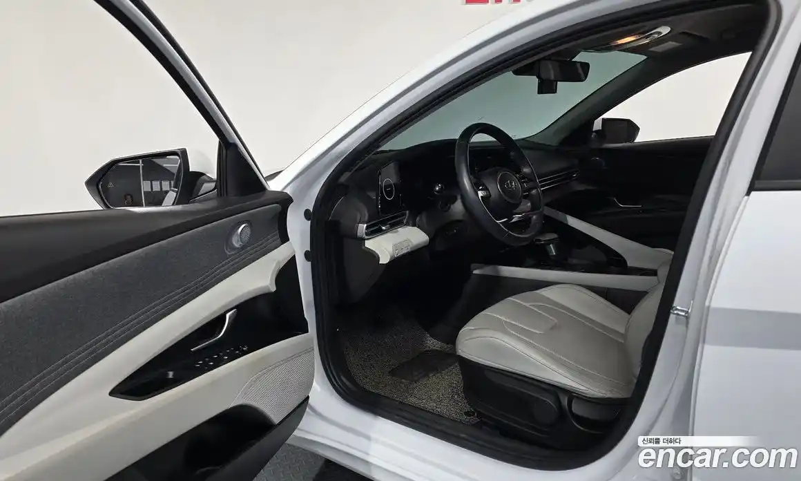 Hyundai Avante 2021 1.6 гидро в Москве № 1142666, фото 9