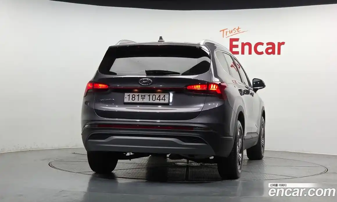 Hyundai Santa Fe 2022 2.5 гидро в Москве № 1142738, фото 4