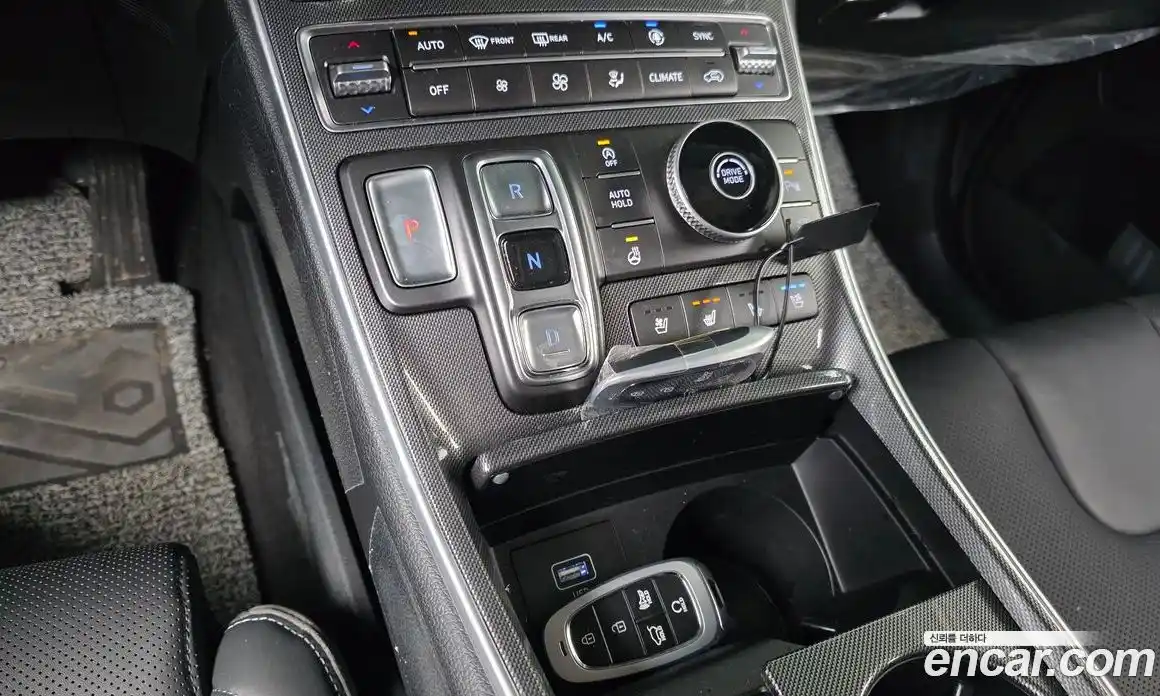 Hyundai Santa Fe 2022 2.5 гидро в Москве № 1142738, фото 9