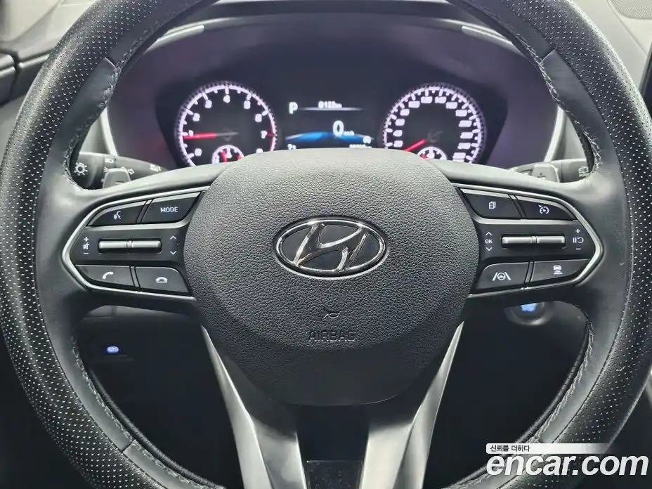 Hyundai Santa Fe 2023 2.5 Автомат в Москве № 1142798, фото 12