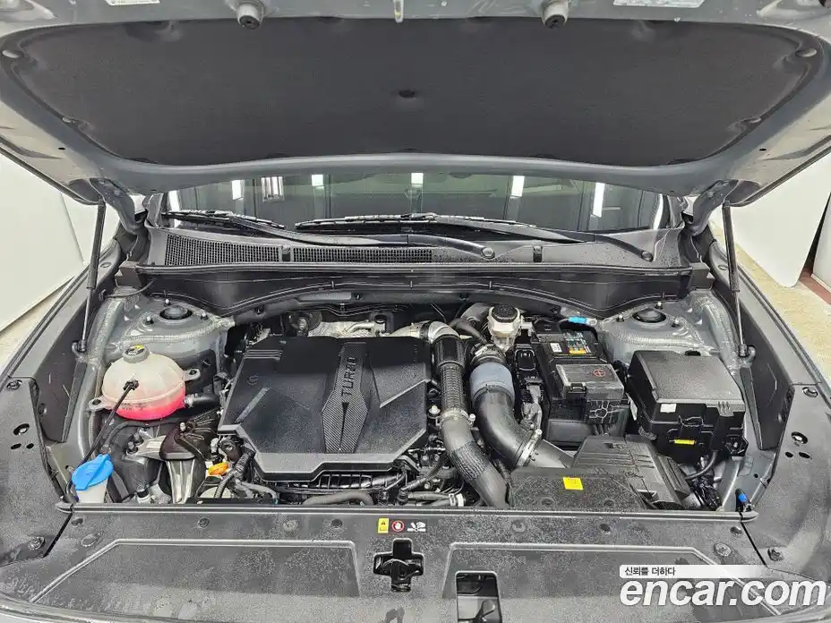 Hyundai Santa Fe 2023 2.5 Автомат в Москве № 1142798, фото 17