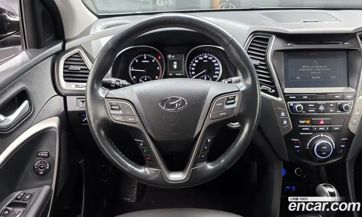 Hyundai Santa Fe 2017 2.0 гидро в Москве № 1142821, фото 12