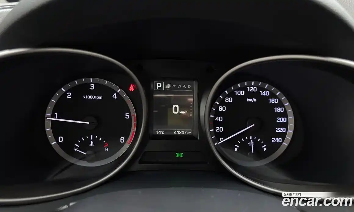Hyundai Santa Fe 2017 2.0 гидро в Москве № 1142821, фото 7