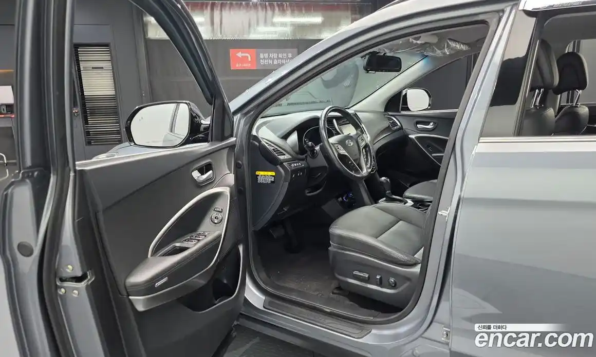Hyundai Santa Fe 2017 2.0 гидро в Москве № 1142821, фото 10