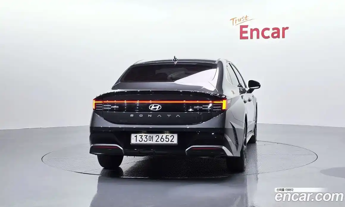 Hyundai Sonata 2023 2.0 Автомат в Москве № 1142876, фото 4