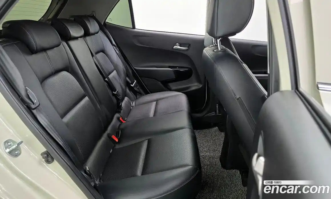 Kia Morning 2023 1.0 Автомат в Москве № 1142979, фото 12