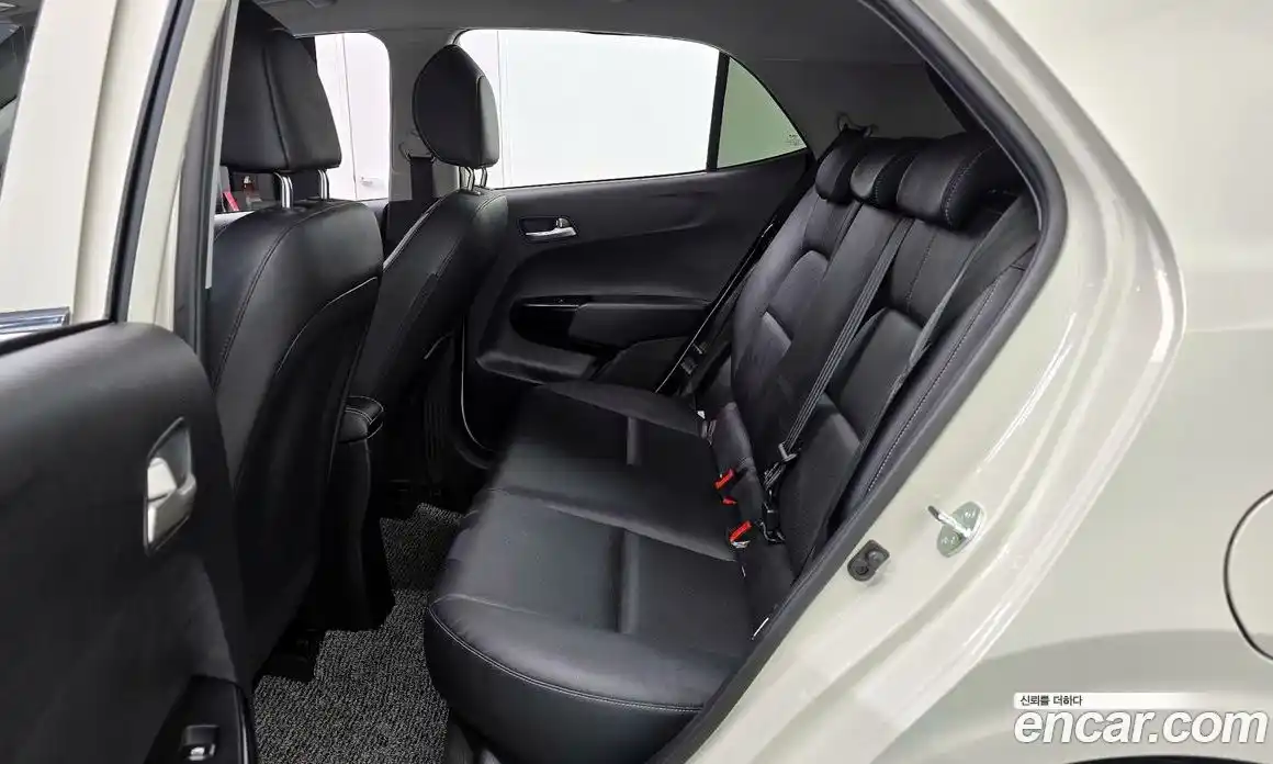 Kia Morning 2023 1.0 Автомат в Москве № 1142979, фото 13