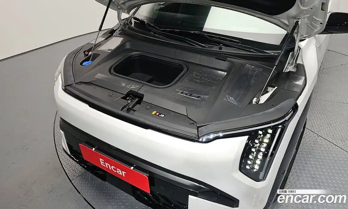 Kia EV3 2024 0.2 Автомат в Москве № 1143009, фото 6