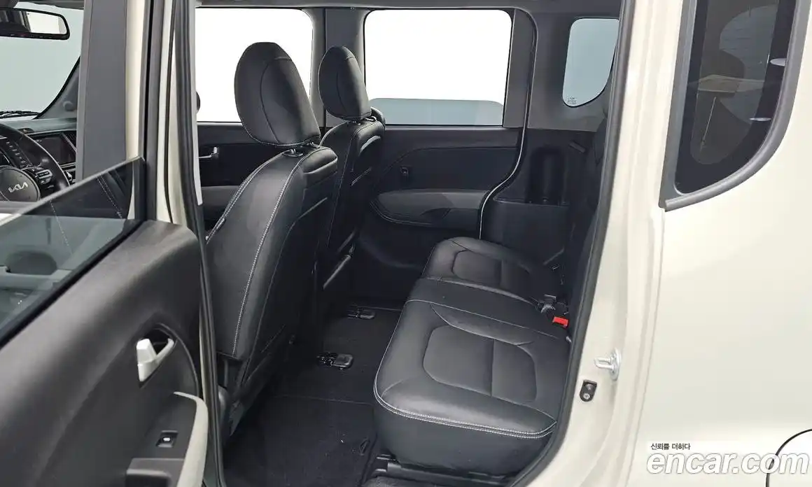 Kia Ray 2023 1.0 Автомат в Москве № 1143075, фото 18