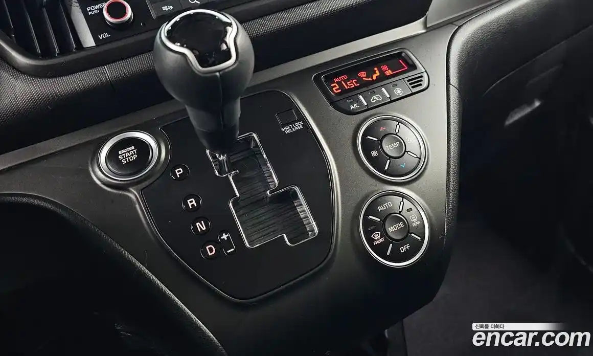 Kia Ray 2023 1.0 Автомат в Москве № 1143075, фото 9