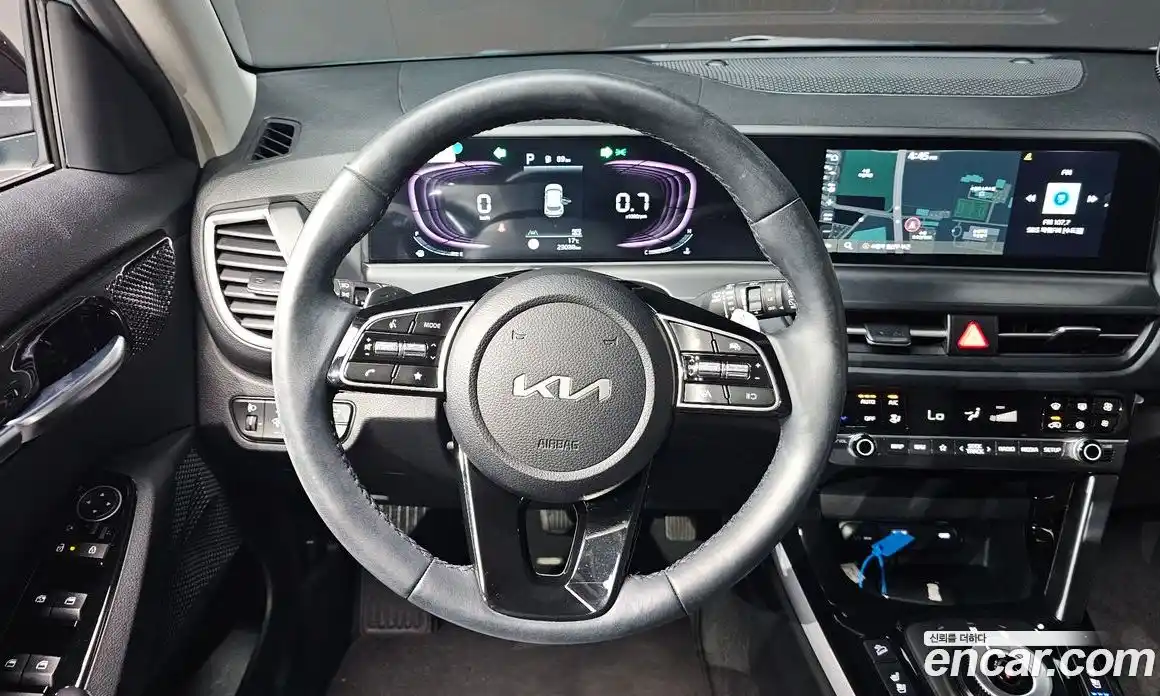 Kia Seltos 2024 2.0 Автомат в Москве № 1143217, фото 13