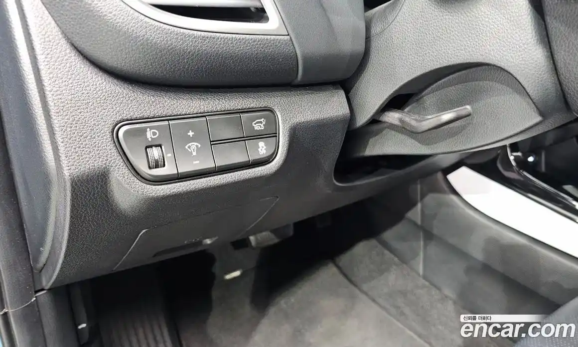 Kia Seltos 2024 2.0 Автомат в Москве № 1143217, фото 14