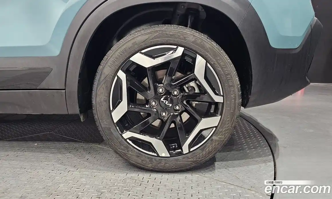 Kia Seltos 2024 2.0 Автомат в Москве № 1143217, фото 5