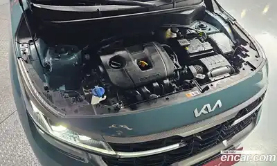 Kia Seltos 2024 2.0 Автомат в Москве № 1143217, миниатюра 6