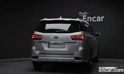 Kia Canival 2018 2.2 Автомат в Москве № 1143221, миниатюра 4