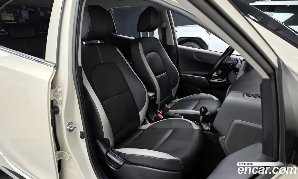 Kia Morning 2022 1.0 Автомат в Москве № 1143355, фото 10