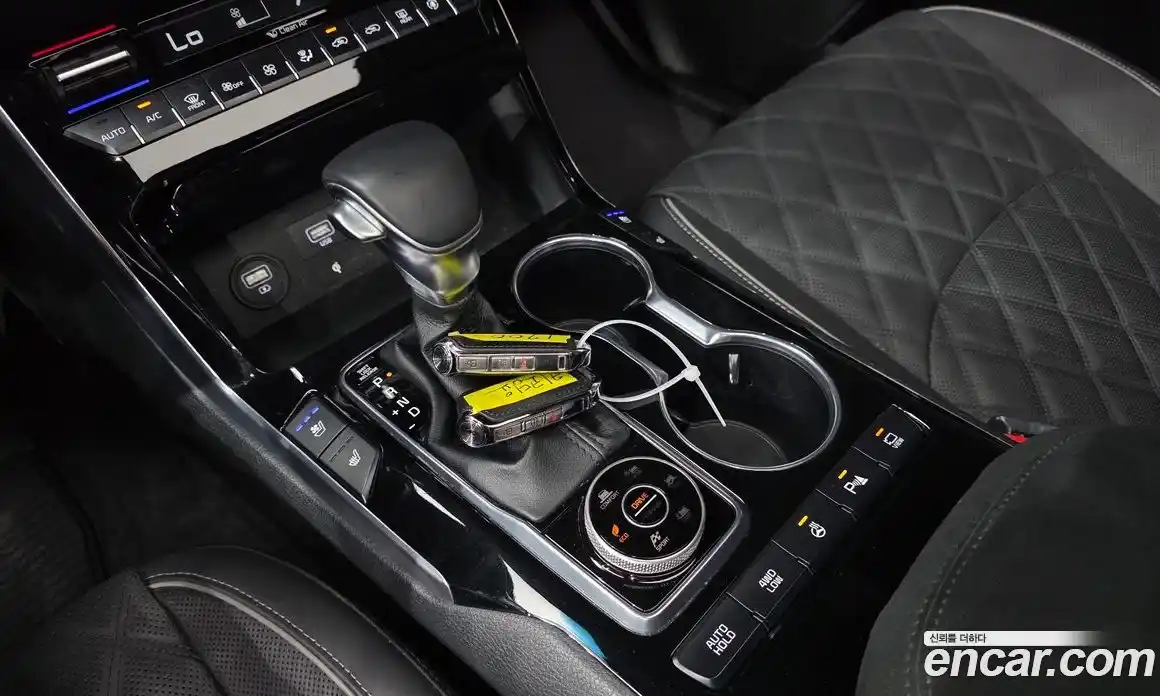 Kia Mohave 2022 3.0 Автомат в Москве № 1143374, фото 9