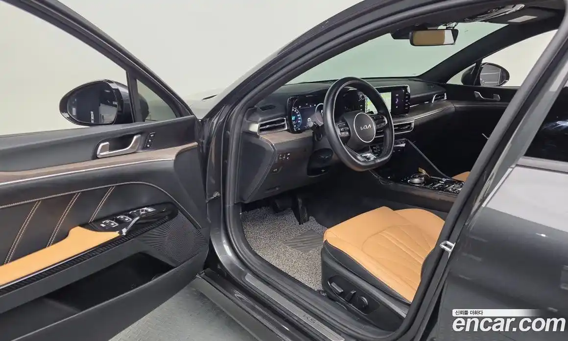 Kia K5 2023 1.6 Автомат в Москве № 1143379, фото 10