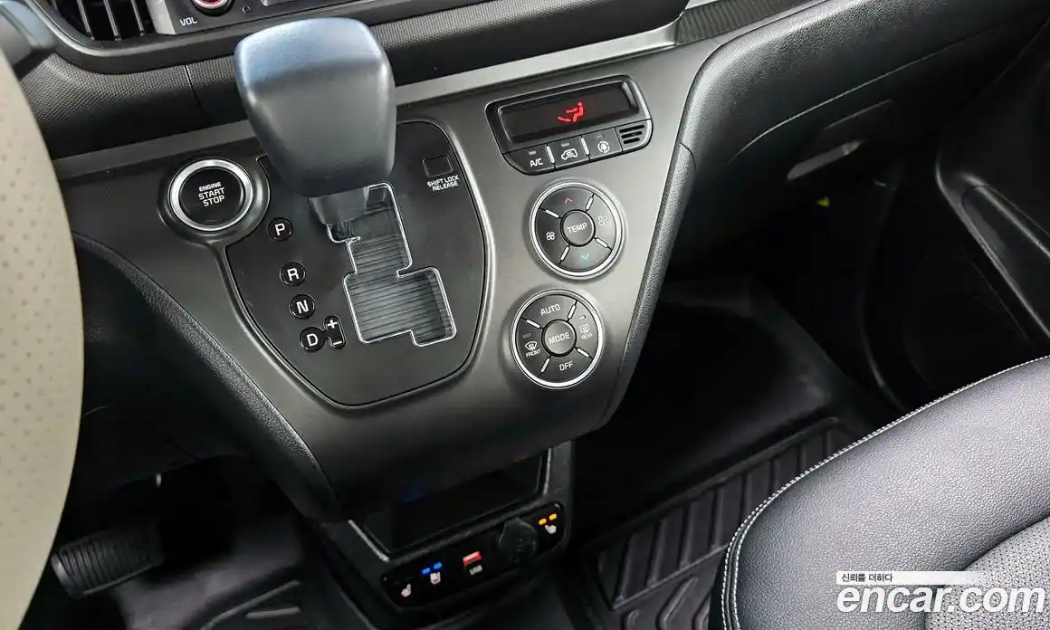 Kia Ray 2022 1.0 Автомат в Москве № 1143400, фото 9