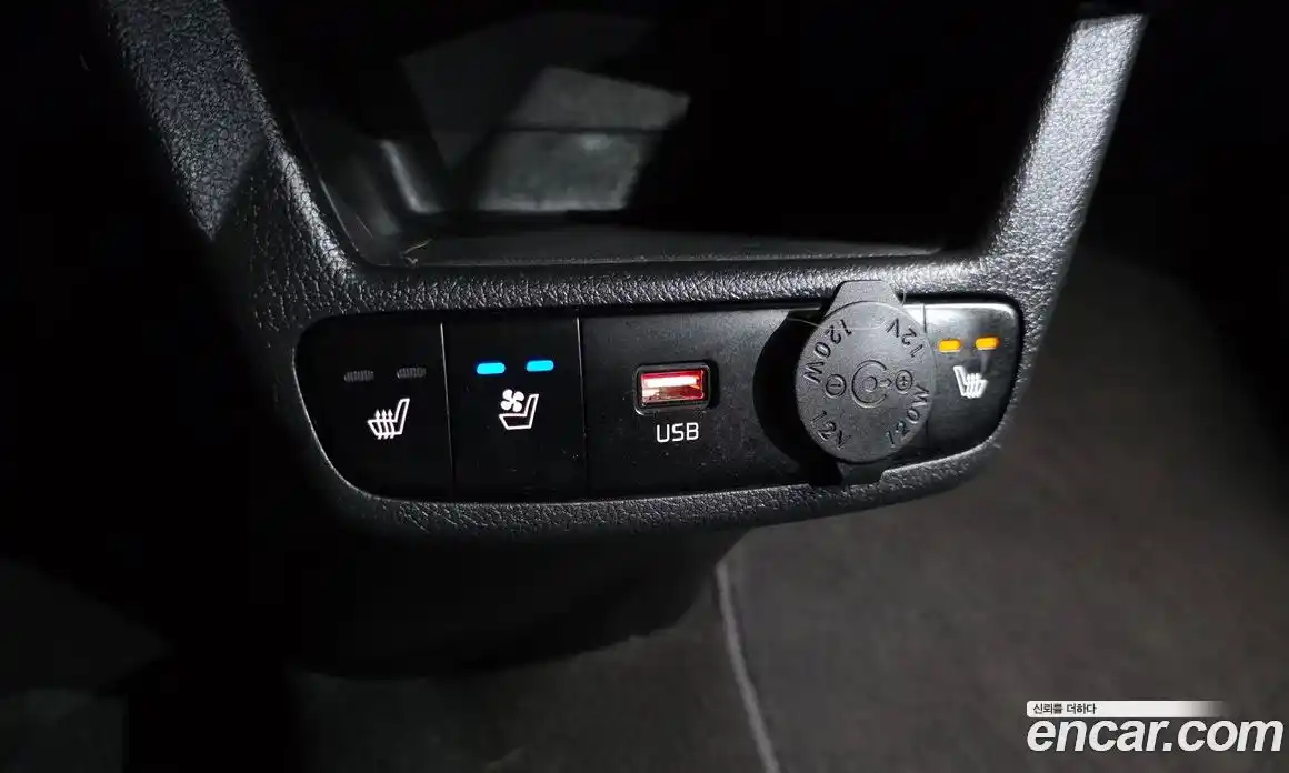 Kia Ray 2023 1.0 Автомат в Москве № 1143452, фото 17