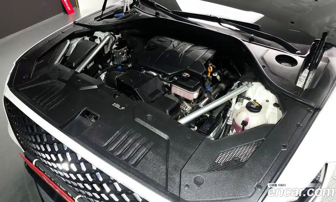 Genesis GV70 2021 2.5 Автомат в Москве № 1143705, фото 6