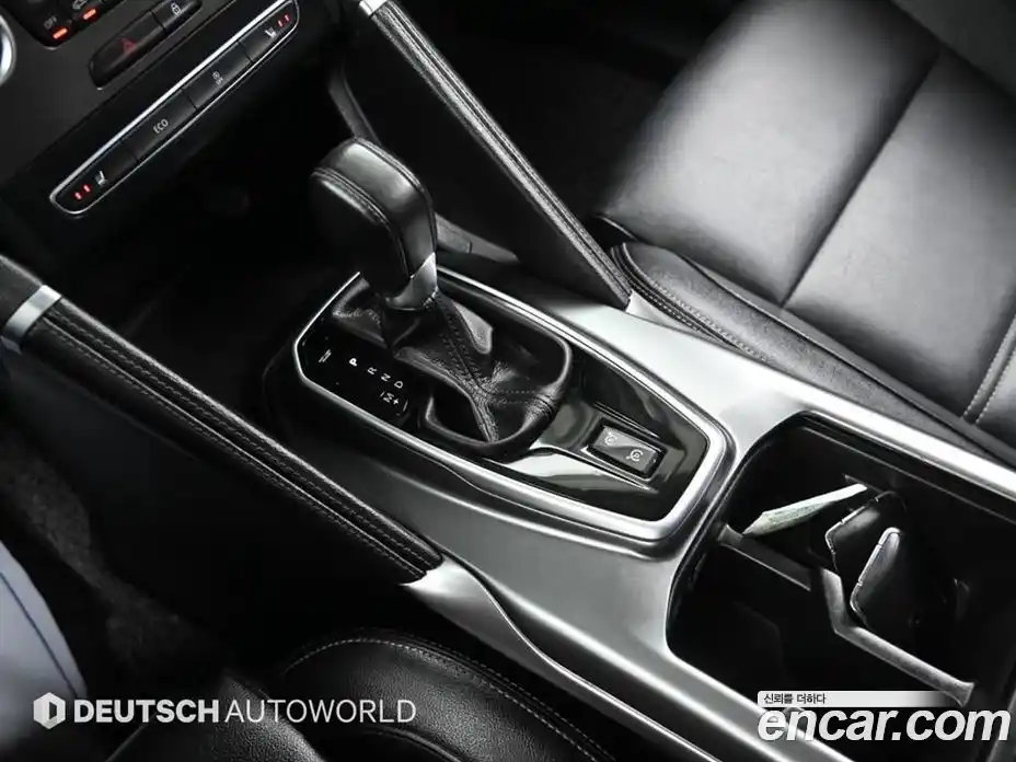 Renault QM6 2017 2.0 гидро в Москве № 1143800, фото 9