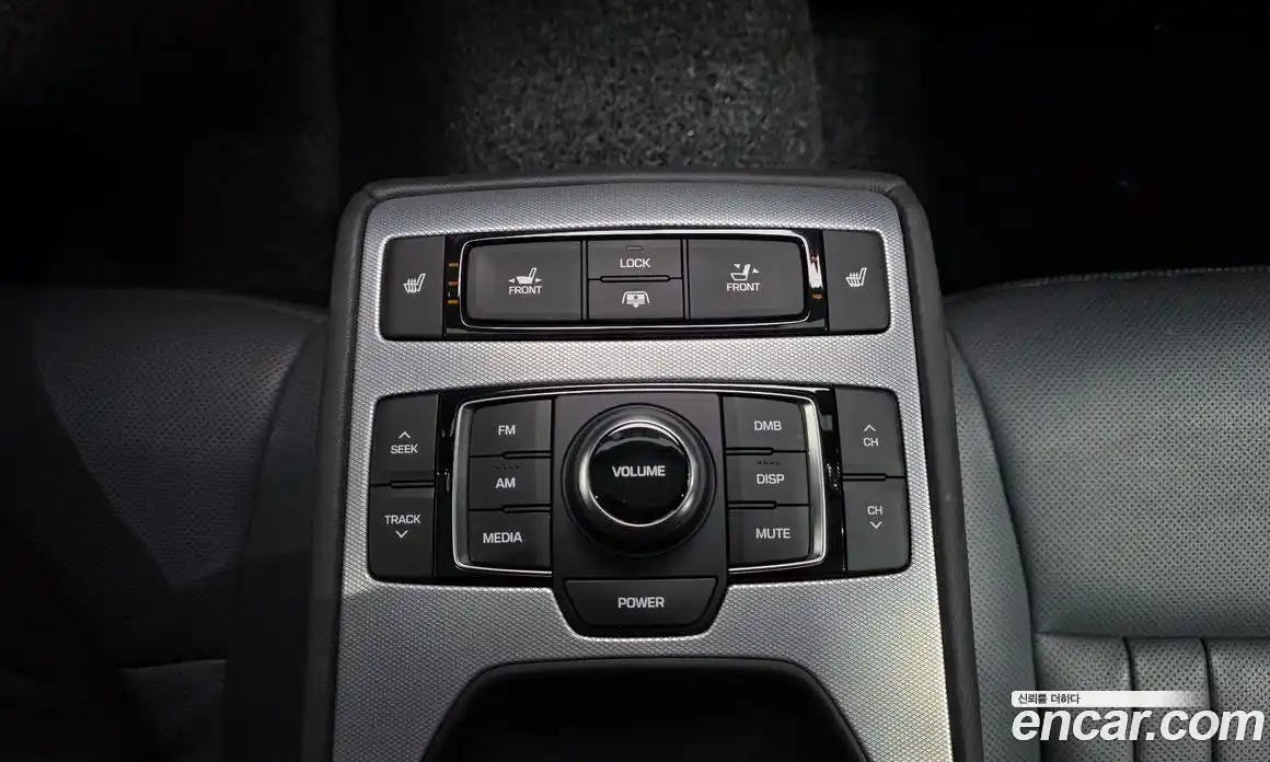 Genesis G80 2018 3.3 Автомат в Москве № 1143838, фото 18