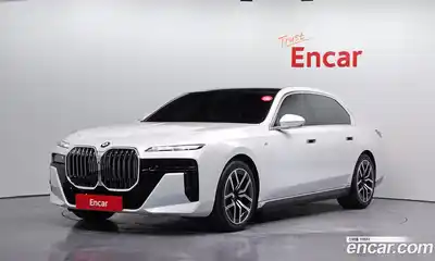BMW 7-Series 740i xDrive M Sport