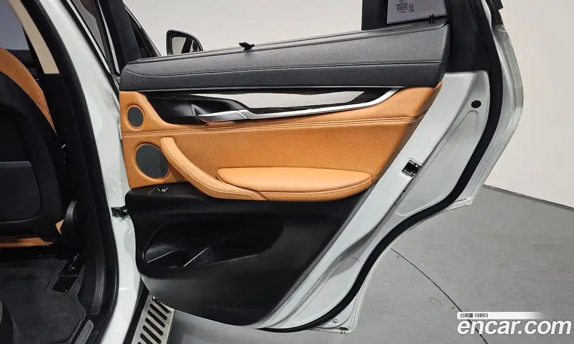 BMW X6 2018 3.0 гидро в Москве № 1145623, фото 18