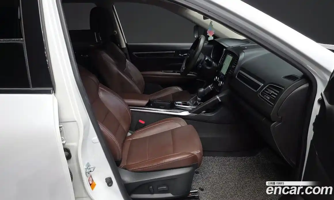 Renault QM6 2017 2.0 Автомат в Москве № 1146411, фото 11