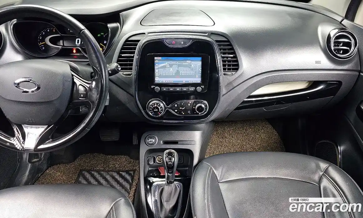 Renault QM3 2015 1.5 Автомат в Москве № 1146458, фото 14