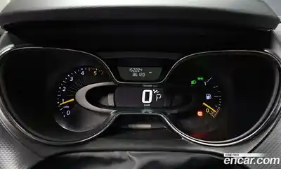 Renault QM3 2015 1.5 Автомат в Москве № 1146458, миниатюра 8