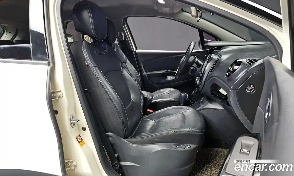 Renault QM3 2015 1.5 Автомат в Москве № 1146458, фото 10