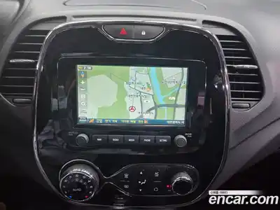 Renault QM3 2015 1.5 Автомат в Москве № 1146546, миниатюра 11