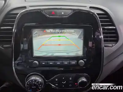 Renault QM3 2015 1.5 Автомат в Москве № 1146546, миниатюра 12