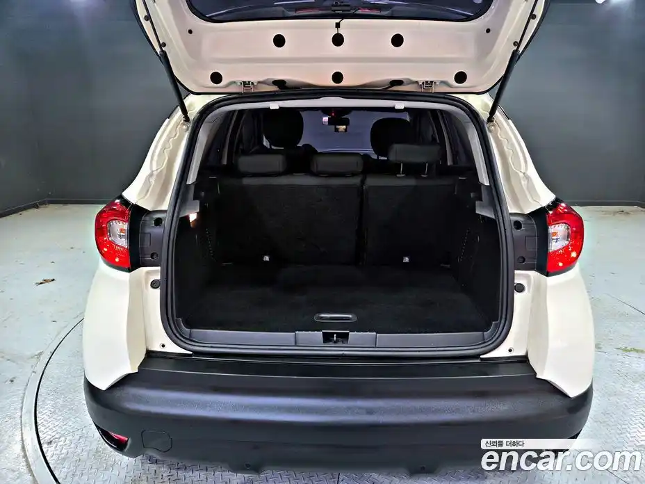 Renault QM3 2015 1.5 Автомат в Москве № 1146546, фото 19