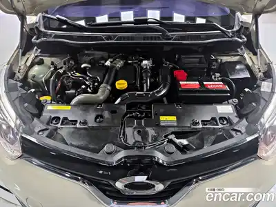 Renault QM3 2015 1.5 Автомат в Москве № 1146546, миниатюра 6