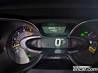 Renault QM3 2015 1.5 Автомат в Москве № 1146546, миниатюра 8