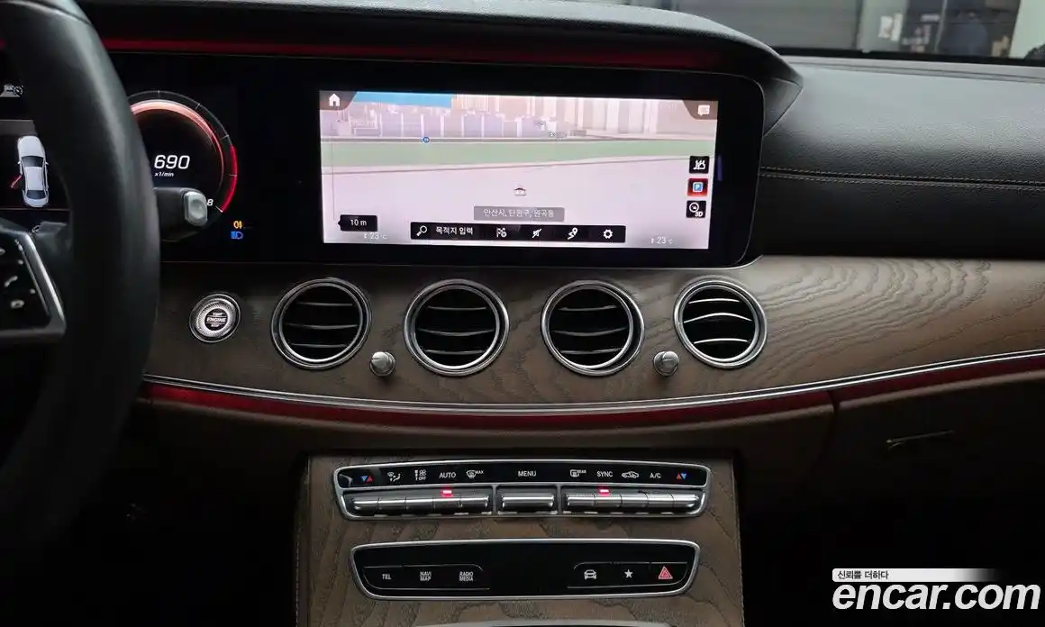 Mercedes-Benz E-Class 2021 2.0 гидро, фото 16