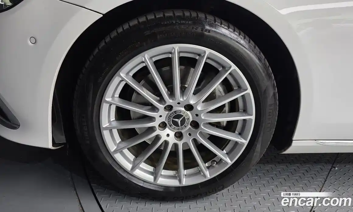 Mercedes-Benz E-Class 2021 2.0 гидро, фото 5